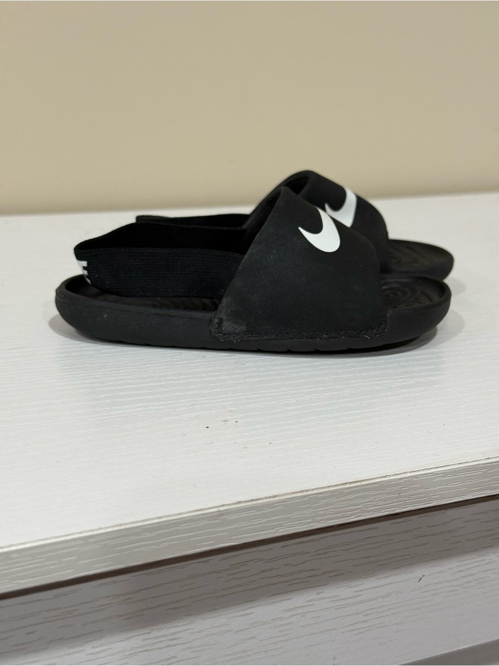 Nike Kawa Kids Black White Slides Sandals Size 9C